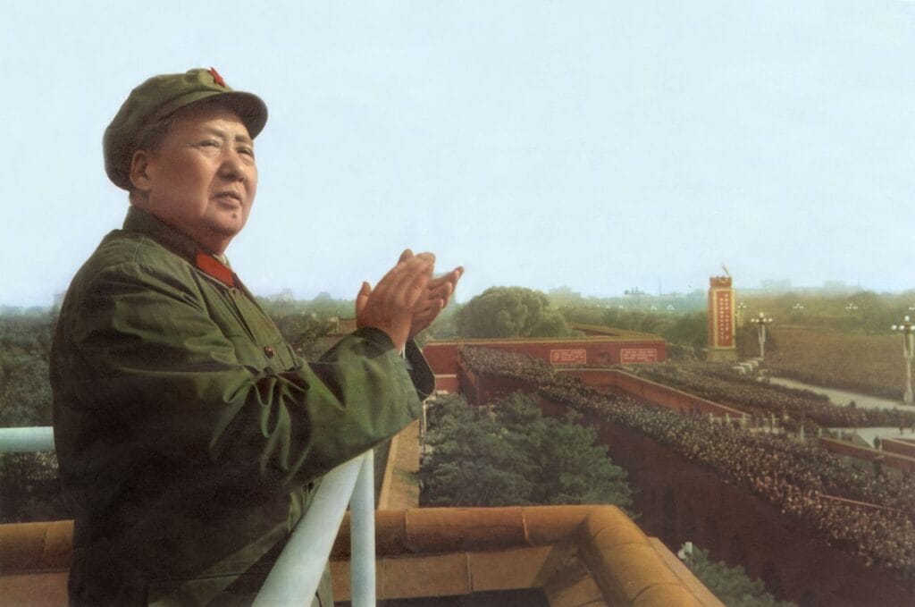 mao tse toung 1893 1976 chinese president here during review of army of the great proletarian cultural revolution in pekin november 3 1967 89867823 eca44ebe7e194bb1b6355c9355bbcd71