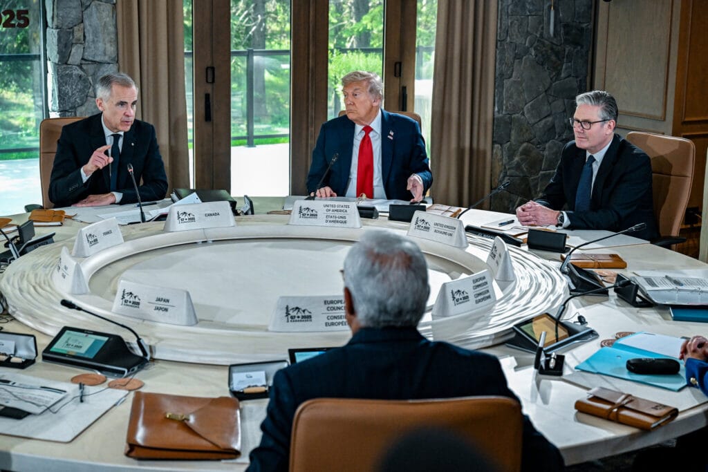 伊朗出手,以色列动荡,幕后真正的引爆点竟是他们(feat. 宗教极端化、核边缘战略、中东权力游戏) 3 16iran israel G7 pzlw superJumbo