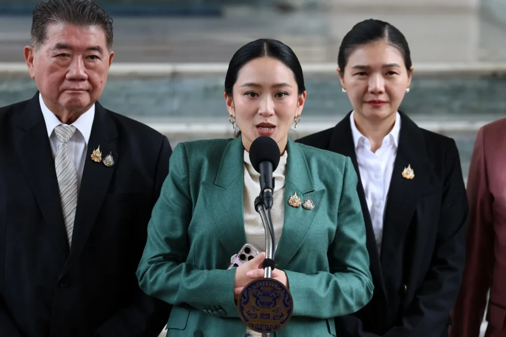 泰国王室与军方大博弈:拉玛十世的离婚风波、选举反转与赌场江湖(feat. 王朝风云、柬埔寨、辛那瓦家族、泰国政治、军方权力、赌场战争) 7 1x 1