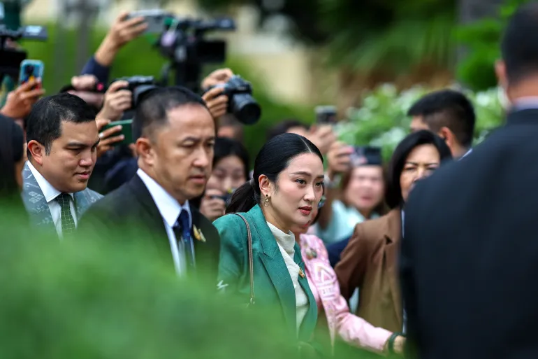 泰国王室与军方大博弈:拉玛十世的离婚风波、选举反转与赌场江湖(feat. 王朝风云、柬埔寨、辛那瓦家族、泰国政治、军方权力、赌场战争) 16 2025 07 01T035551Z 112249939 RC2FDFAWQH5W RTRMADP 3 THAILAND POLITICS 1 1751342651.jpg