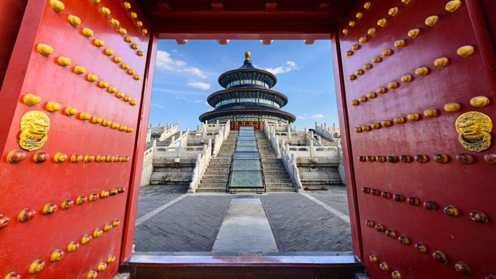 654c80d4f0c0465eba8b7ad3dd799465 china travel 2000a 2 1