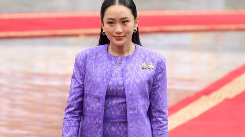 泰国王室与军方大博弈:拉玛十世的离婚风波、选举反转与赌场江湖(feat. 王朝风云、柬埔寨、辛那瓦家族、泰国政治、军方权力、赌场战争) 11 ea06409a102c1f70049625bb075d6c5c6d52416b