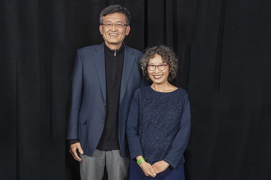 特朗普为何突然要求英特尔CEO辞职?背后隐藏的政治博弈和商业暗战!(feat. 特朗普, Intel, 英特尔, CEO辞职, 华侨, 东南亚, 新加坡) 14 endowed professorships 900x600 min